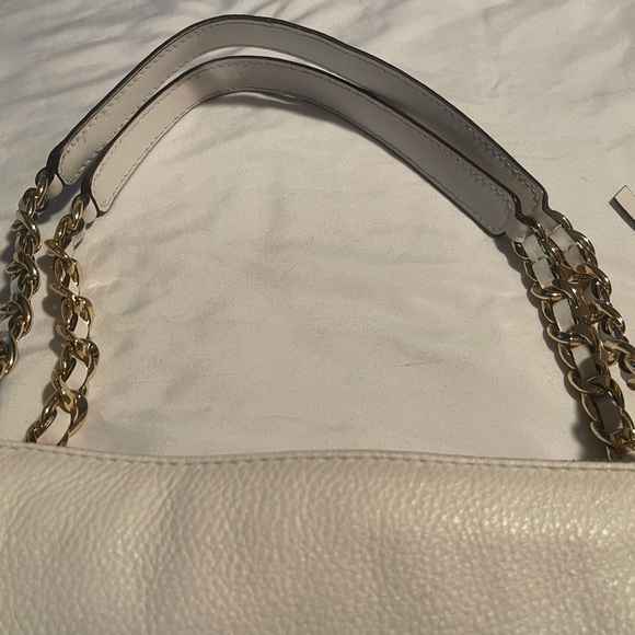 Rare Michael Kors Large Brooke Hobo Bag White Pebbled Leather Gold Straps W Lock - Picture 5 of 14